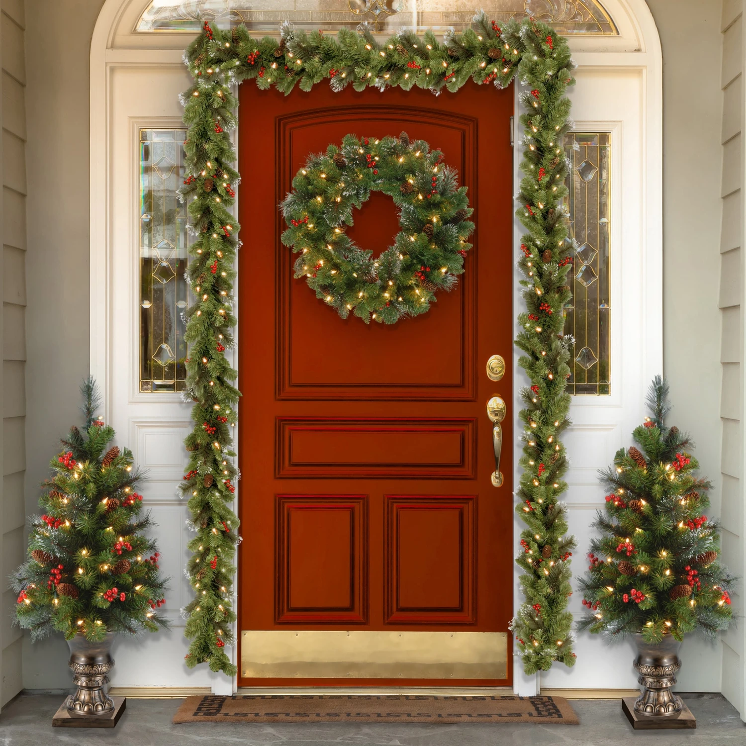 24 In. Pre-Lit Crestwood Spruce Wreath With Clear Lights - Plug In 3 24 In. Pre-Lit Crestwood Spruce Wreath With Clear Lights - Plug In - Image 3