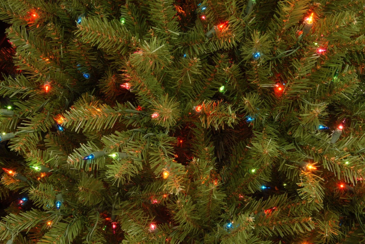 7.5 Ft. Pre-Lit Dunhill Fir Tree With Multicolor Lights 17 7.5 Ft. Pre-Lit Dunhill Fir Tree With Multicolor Lights - Image 17