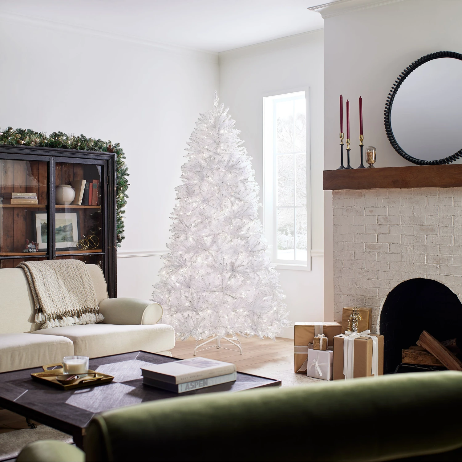 7.5 Ft. Pre-Lit Dunhill Fir White Tree With Clear Lights 6 7.5 Ft. Pre-Lit Dunhill Fir White Tree With Clear Lights - Image 6