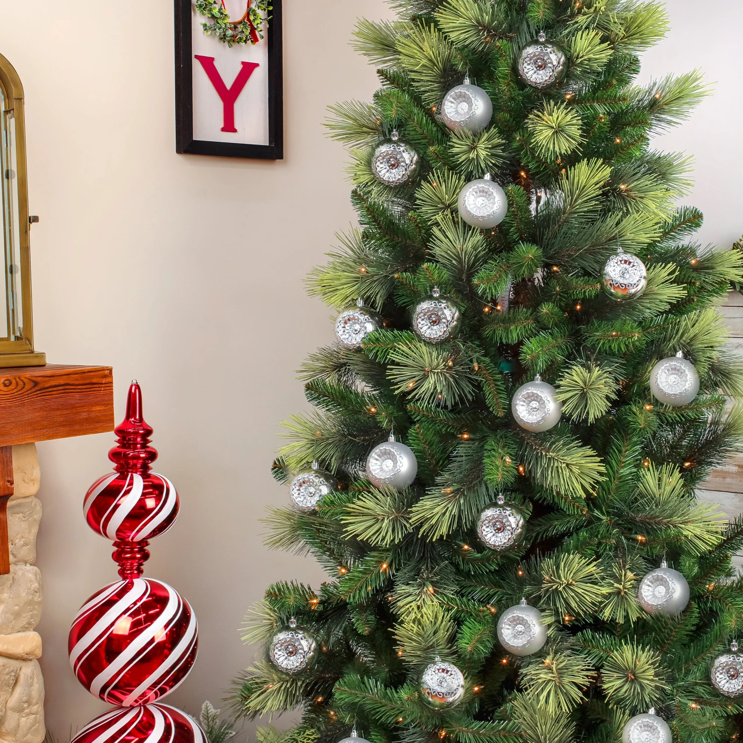 6-Piece Shatterproof Glittering Silver Ornaments 7 6-Piece Shatterproof Glittering Silver Ornaments - Image 7