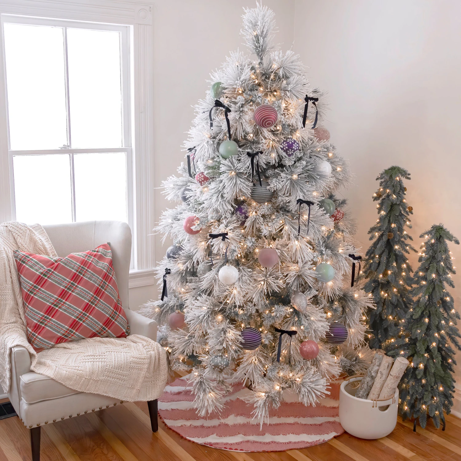 7.5 Ft. Pre-Lit Flocked Bavarian Pine Tree 6 7.5 Ft. Pre-Lit Flocked Bavarian Pine Tree - Image 6