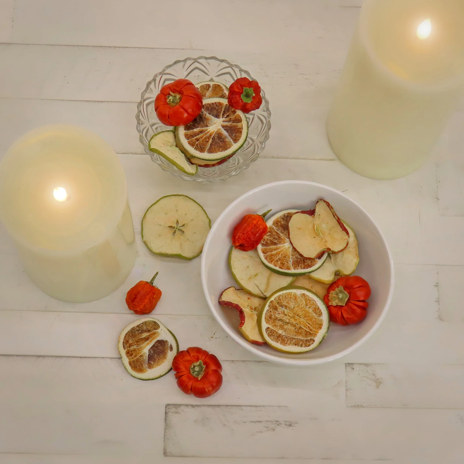 6 In. 250 Gram Mixed Potpourri- Red And Green Apples, Sliced Limes, And Chiles 2 6 In. 250 Gram Mixed Potpourri- Red And Green Apples, Sliced Limes, And Chiles - Image 2