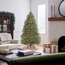 6.5 Ft. Pre-Lit Jersey Fraser Fir Medium Tree With Clear Lights 13 6.5 Ft. Pre-Lit Jersey Fraser Fir Medium Tree With Clear Lights -Christmas Trees Sales PEJF1 302 65 Lifestyle