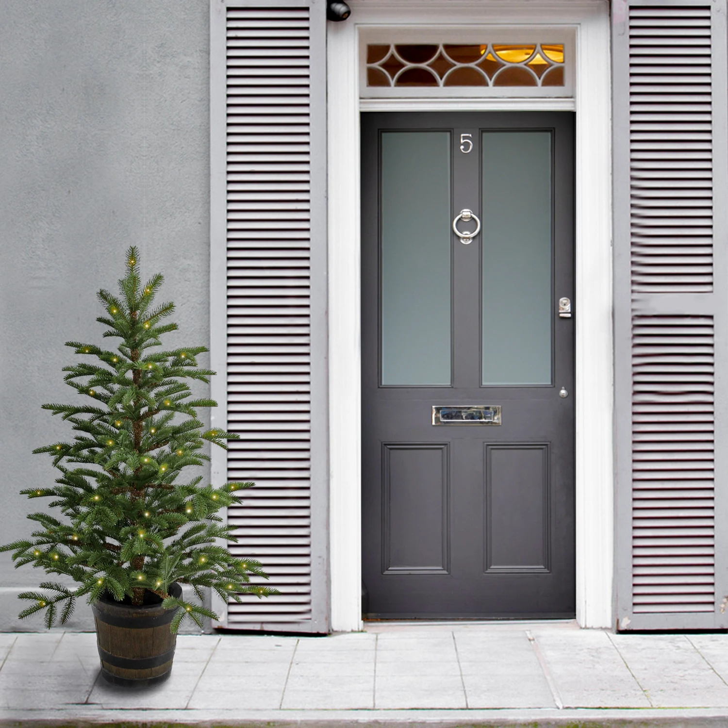 4 Ft. Norwegian Spruce Entrance Tree With Clear Lights 6 4 Ft. Norwegian Spruce Entrance Tree With Clear Lights - Image 6