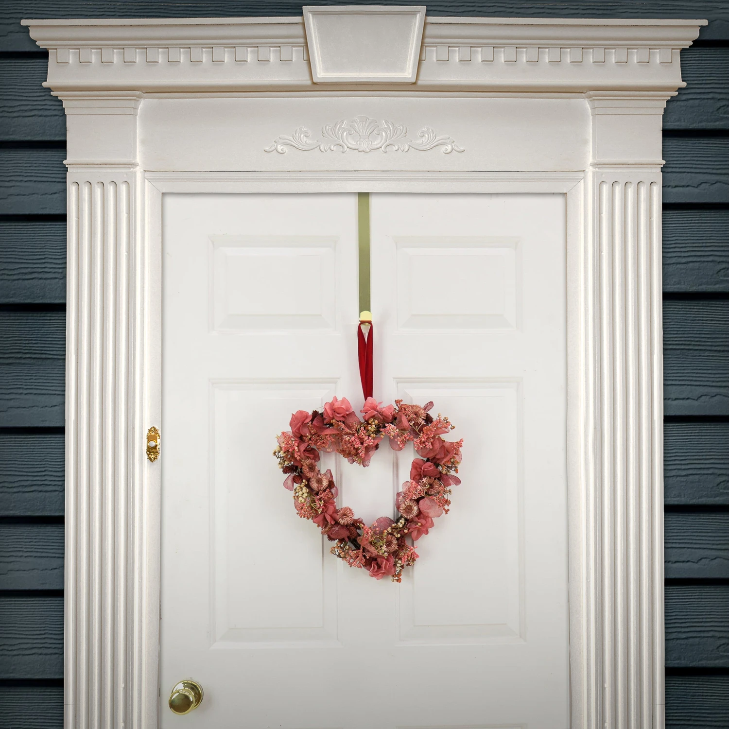 16 In. Valentine's Flower Blooms Floral Heart Wreath 2 16 In. Valentine's Flower Blooms Floral Heart Wreath - Image 2
