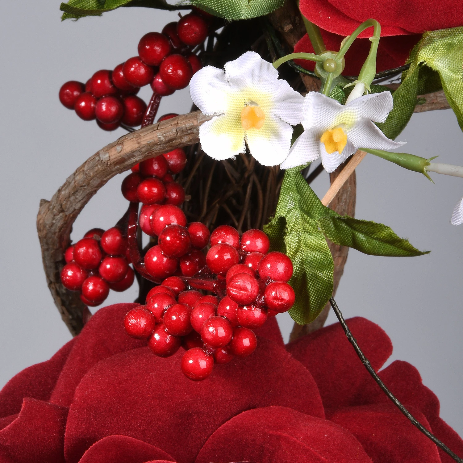 20 In. Valentine's Floral Heart Red Roses Wreath 3 20 In. Valentine's Floral Heart Red Roses Wreath - Image 3